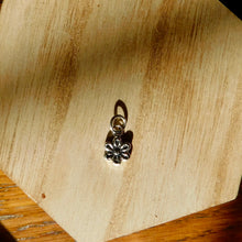 Load image into Gallery viewer, Chunky Flower Sterling Silver Charm