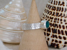 Load image into Gallery viewer, Teal Sea Glass Chunky Sterling Silver Ring