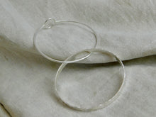 Load image into Gallery viewer, Chunky Interlocking Sterling Silver Bangle