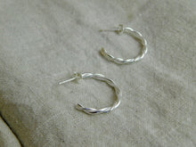 Load image into Gallery viewer, Twisted Wire Sterling Silver Hoop Studs