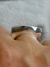 Load image into Gallery viewer, Wave Statment Sterling Silver Ring