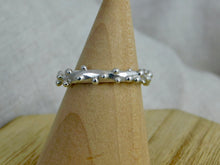 Load image into Gallery viewer, Geometric Spot Sterling Silver Ring