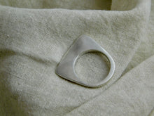 Load image into Gallery viewer, Wave Statment Sterling Silver Ring