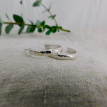 Load image into Gallery viewer, Chunky Hammered Sterling Silver Open Hoop Studs