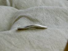 Load image into Gallery viewer, Wave Statment Sterling Silver Ring