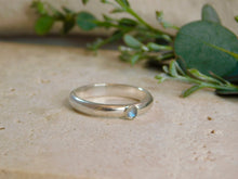 Load image into Gallery viewer, Tiny Labradorite Pebble Sterling Silver Ring