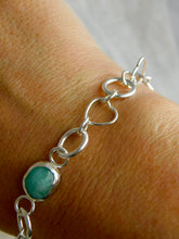 Load image into Gallery viewer, Emerald Sterling Silver Heart and Hoop Link Bracelet