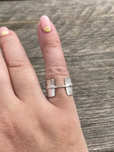 Load image into Gallery viewer, Reticulated Spinning Ring