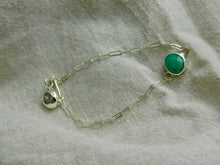 Load image into Gallery viewer, Emerald Sterling Silver Paperclip Chain Bracelet
