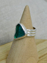 Load image into Gallery viewer, Jade Sea Glass Triple Sterling Silver Ring
