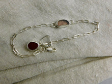 Load image into Gallery viewer, Mauve and Red Sea Glass Sterling Silver Paperclip Chain Bracelet
