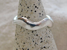 Load image into Gallery viewer, Smooth Waves Sterling Silver Ring
