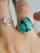 Load image into Gallery viewer, Boho Emerald Sterling Silver Ring
