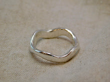 Load image into Gallery viewer, Smooth Waves Sterling Silver Ring
