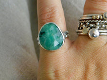 Load image into Gallery viewer, Emerald Aztec Stamped Sterling Silver Ring
