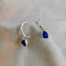 Load image into Gallery viewer, Blue Sea Glass Sterling Silver Hammered Hoop Dangles
