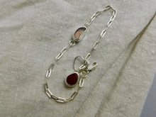 Load image into Gallery viewer, Mauve and Red Sea Glass Sterling Silver Paperclip Chain Bracelet

