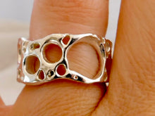 Load image into Gallery viewer, Wide Sea Sponge Sterling Silver Ring
