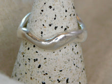 Load image into Gallery viewer, Smooth Waves Sterling Silver Ring
