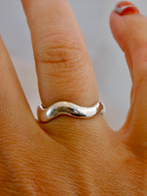 Load image into Gallery viewer, Smooth Waves Sterling Silver Ring
