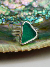 Load image into Gallery viewer, Jade Sea Glass Triple Sterling Silver Ring
