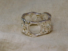 Load image into Gallery viewer, Wide Sea Sponge Sterling Silver Ring
