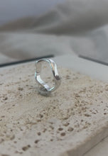 Load and play video in Gallery viewer, Smooth Waves Sterling Silver Ring
